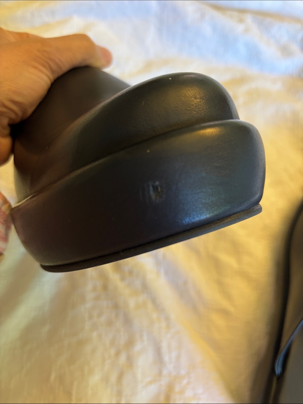 Everlane The Puffa Flatform Leather Clogs
Black Size 10.5 - Picture 11 of 13